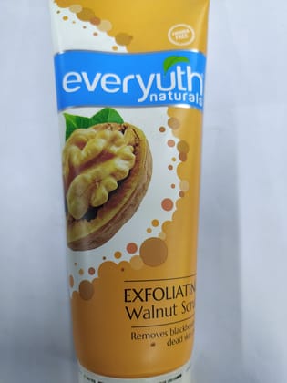 Everyuth Naturals Exfoliating Walnut Scrub 
