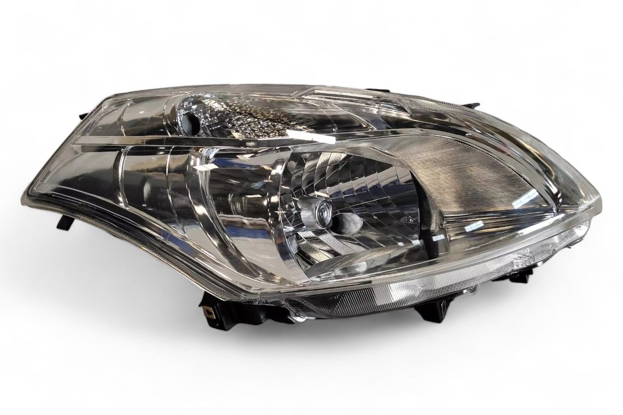 Lumax Head Lamp - RH AV398109