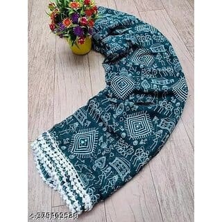 Green Colour Geomatric Print  Saree With Blouse Piece