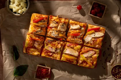 Detroit Grilled Chicken With Roast Pepper Pizza