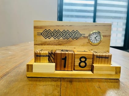 Wooden Pen Stand with Calender