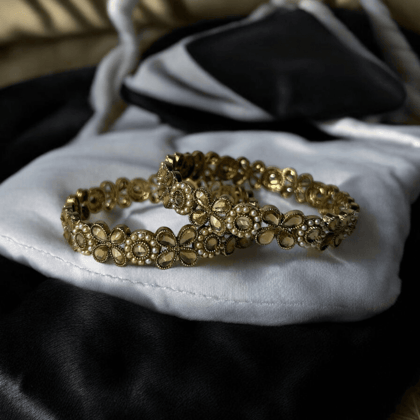 Floral Kundan Bangles Floral Kundan Bangles