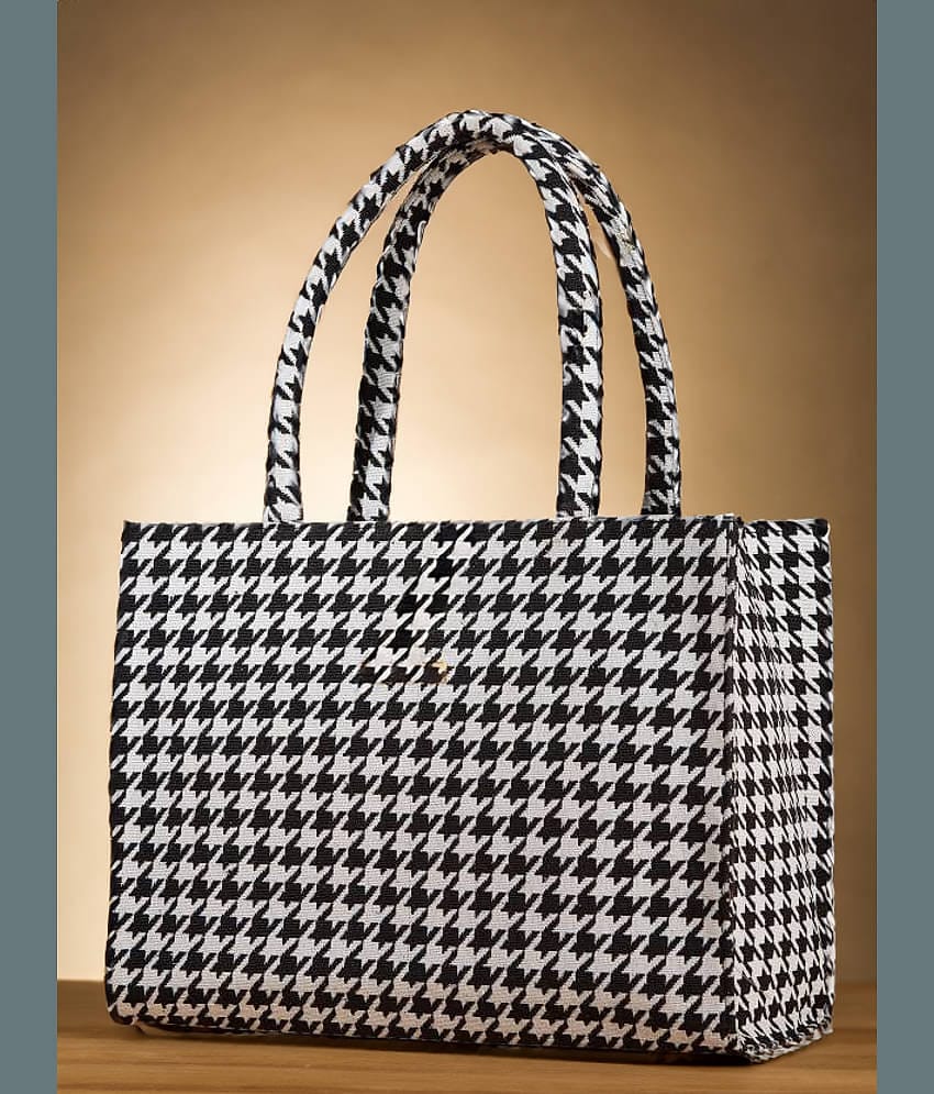 Pearluxis Handheld Bag Jute Set of 1 ( Multicolor )