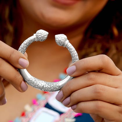 Chittai Silver Kada