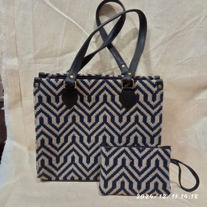 Jaquared Long lasting Ladies bag with pouch B