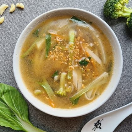 Veg Noodle Soup With Burnt Garlic