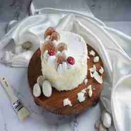 White forest gateau [eggless]