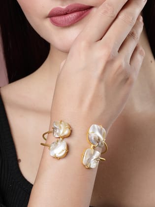 NVR  Women Gold-Plated Mother of Pearl Handcrafted Cuff Bracelet-Onesize / Gold / Brass