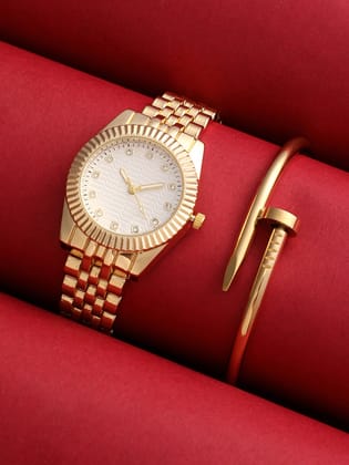 The-Ribbed-H-Link-Round-Watch-With-Bracelet-Combo-Watch Combos