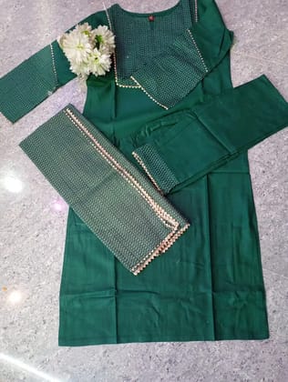 Elegant Emerald Green Sleeveless Cotton Dress