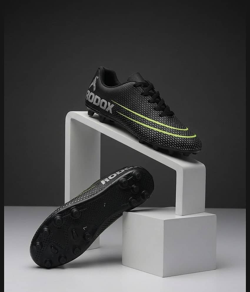 RODOX TURBO Black Football Shoes