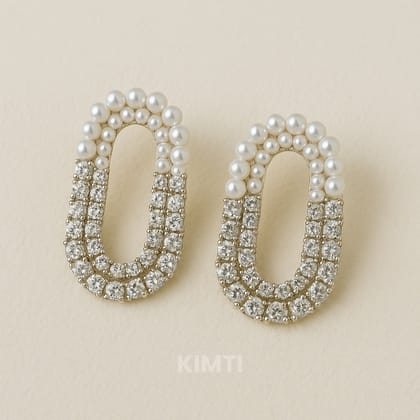 Silver Queen Charlotte Dangler Earring