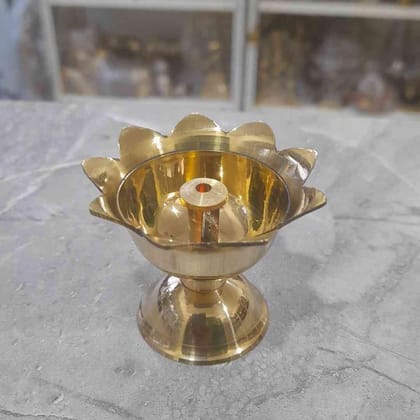 Brass Devdas Diya Oil Lamp for Pooja, Home Mandir, Office & Diwali Decoration
