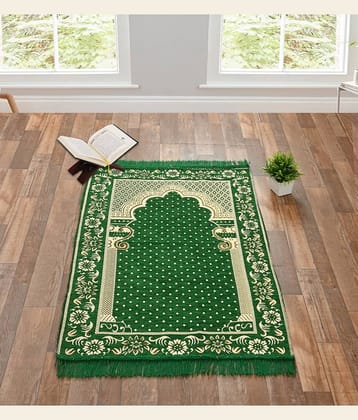 FURNISHING HUT Green Single Regular Velvet Prayer Mat ( 106 X 68 cm )