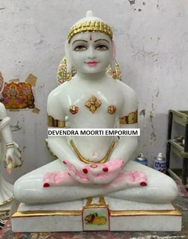 Jain Mahaveer Marble Statue, Home