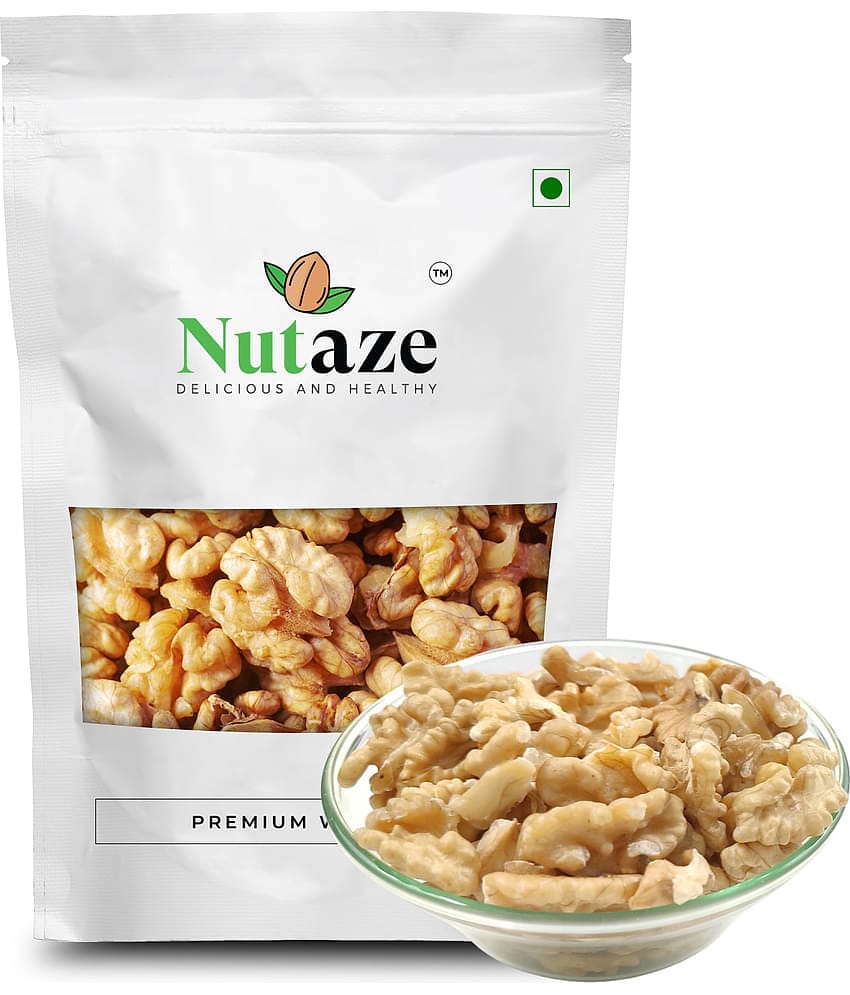 Nutaze Extra Light Walnuts(Akhrot giri) 100 g