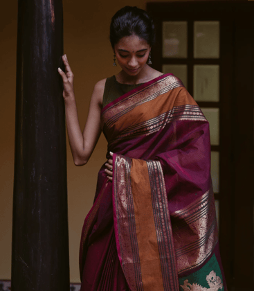Crimson Handloom Kanchi Cotton Saree With Coin Buttas-Crimson