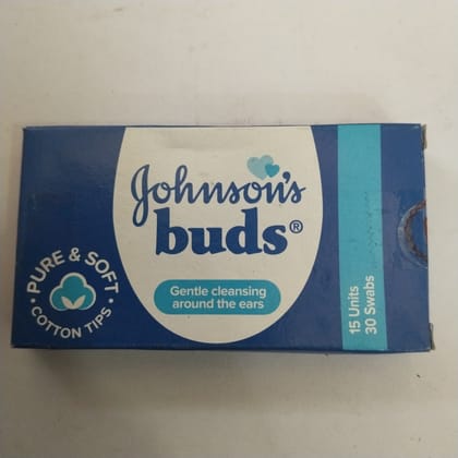 Johnson's Buds Gentle cleansing around the ears