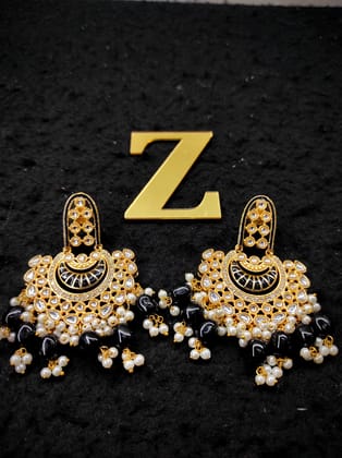Traditional kundan earrings ad stone Set By Zevar