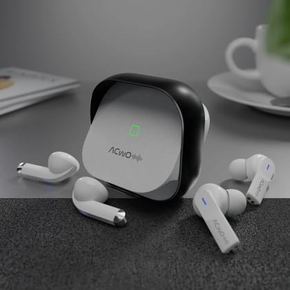 Experience Fire - India's First 4 Earbuds In 1 Case Black