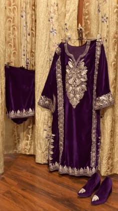 Purple Velvet Winter Wrap (Pheran ) With Shoes