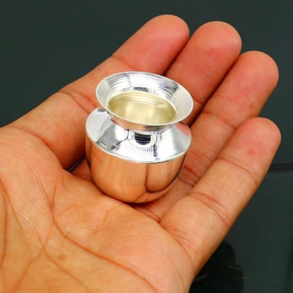 Pure 925 sterling silver handmade plain small Kalash or pot, unique special silver puja article, water or milk kalash pot india sv220