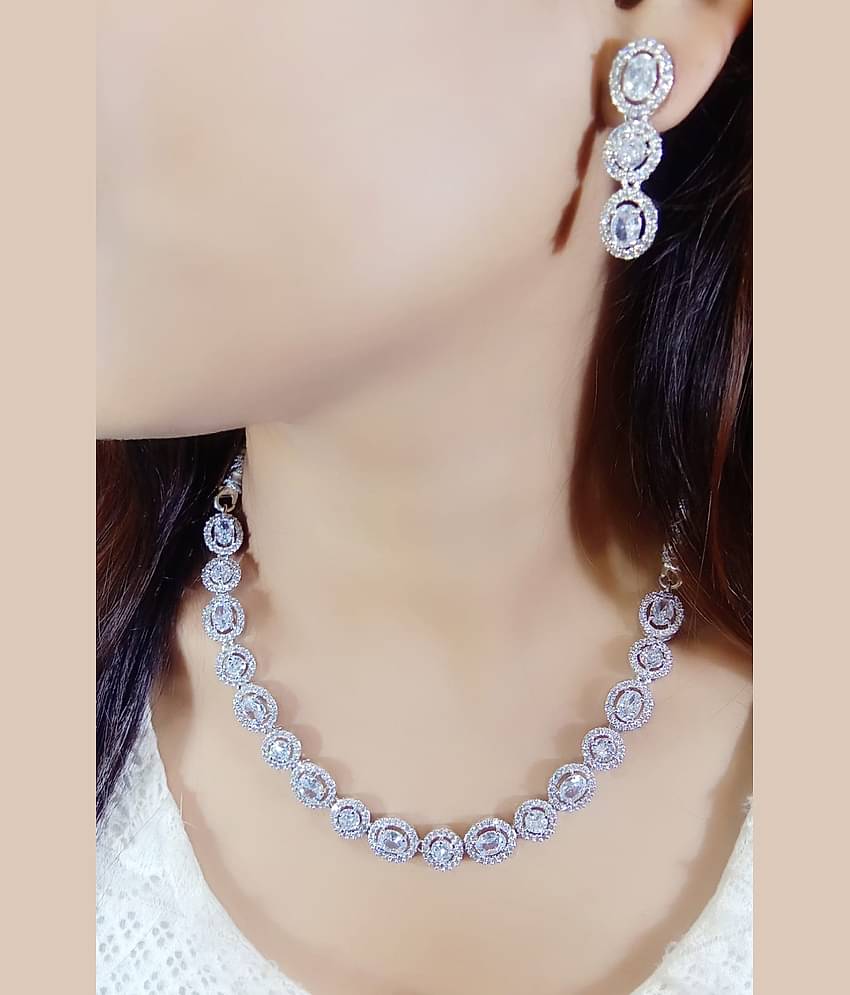 Ladymania Silver Alloy Necklace Set ( Pack of 1 )