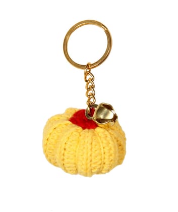 Sukeshcraft Handmade Crochet Pumpkin Keychain with Bell – Cute Autumn-Themed Bag Charm & Key Ring for Women, Kids & Gifts (Yellow)