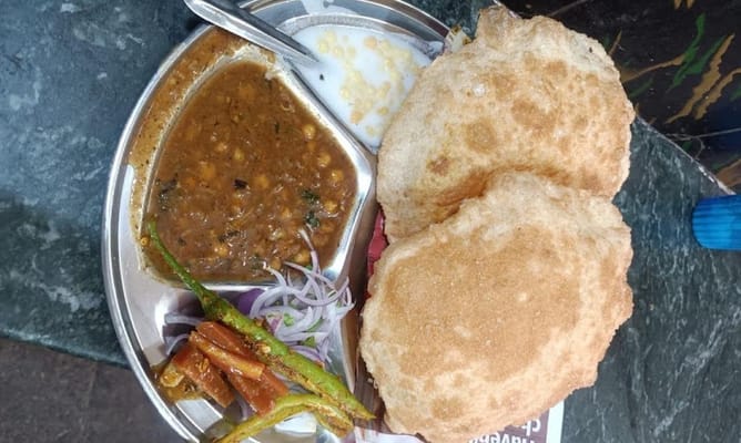 Shri Amarchander Chole Bhature