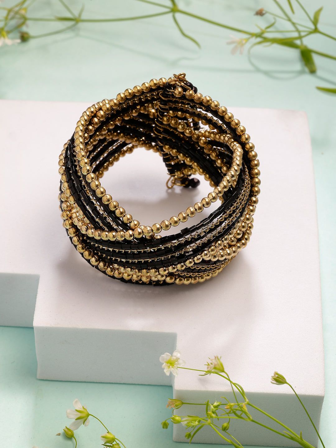 NVR Women's Rhodium-Plated Artificial Beads Western Cuff Bracelet-Onesize / Gold / Alloy