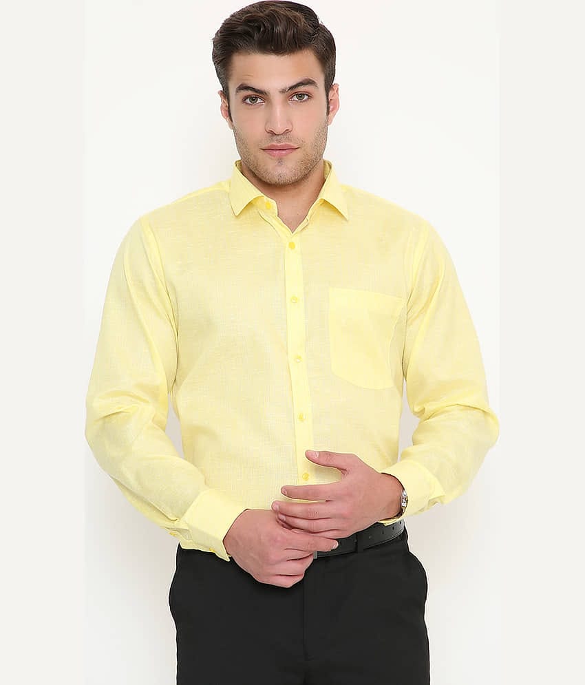 Maharaja Cotton Blend Slim Fit Full Sleeves Men's Formal Shirt - Yellow ( Pack of 1 )