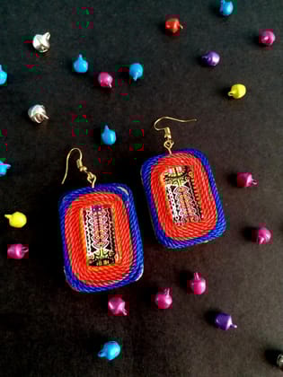 RAINBOW THREAD GLASS EARRINGS - SQUARE SHAPED