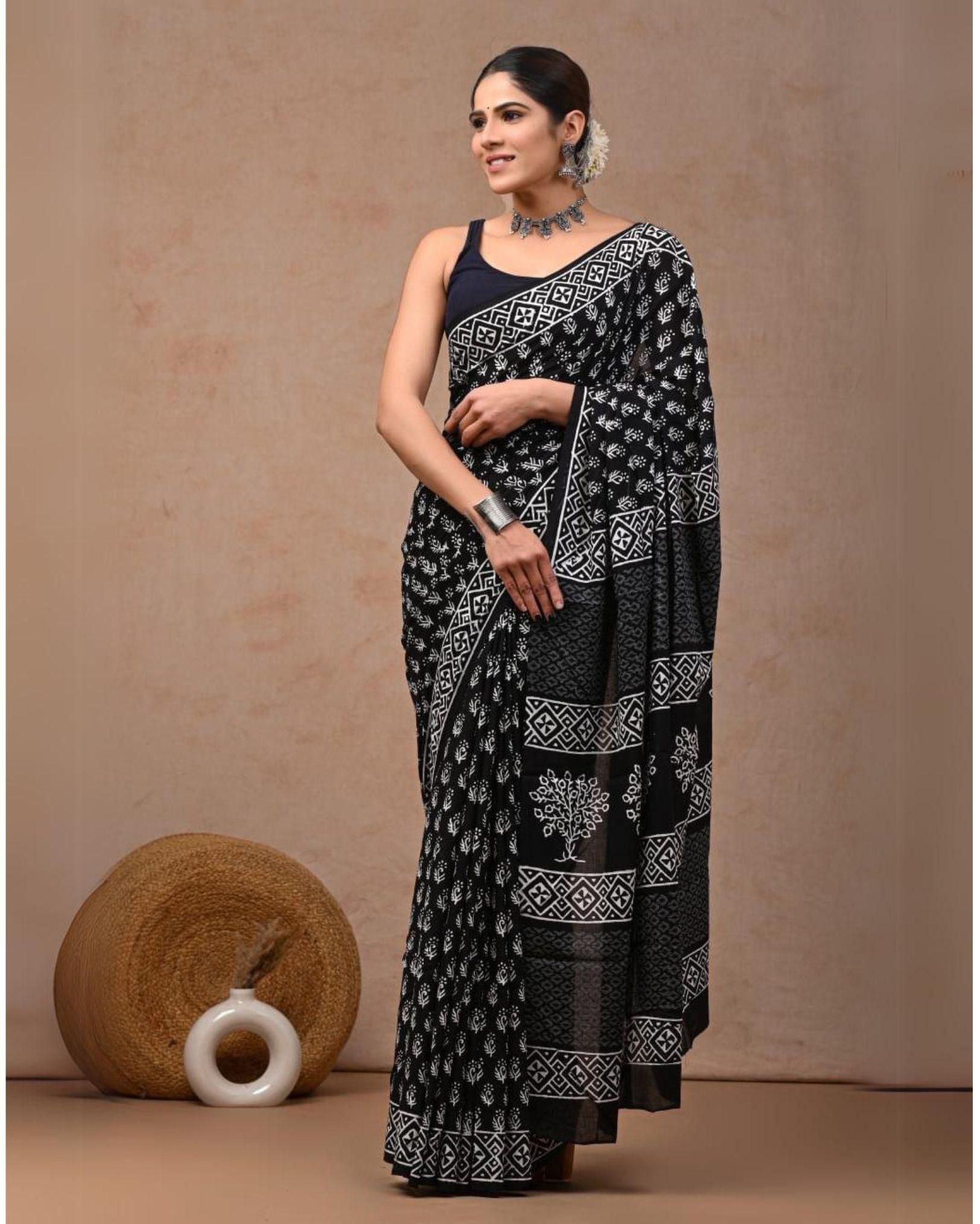 Blockprinted Pure Mul Cotton Serene Black Saree