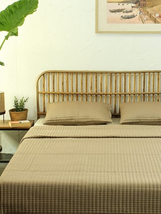 Periyar 1 Double Bedcover 2 Pillow Covers (Beige)