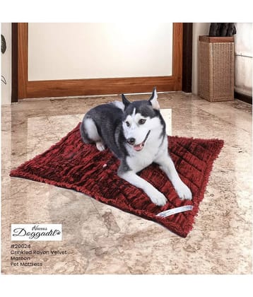 Comfy Crinkle Velvet Pyramid Quilted Pet Mattress for Dogs & Cats