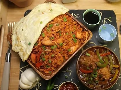 Chicken Triple Fried Rice With Gravy [Serves 1]