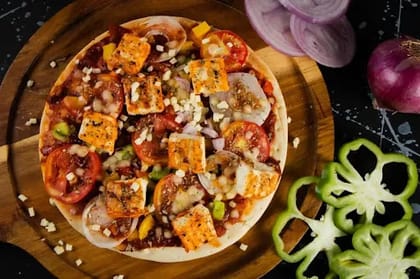 Paneer Tikka Pizza