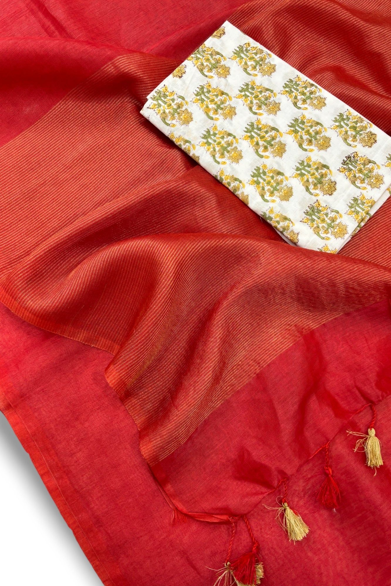 Aarirai - Red Silk Linen Saree