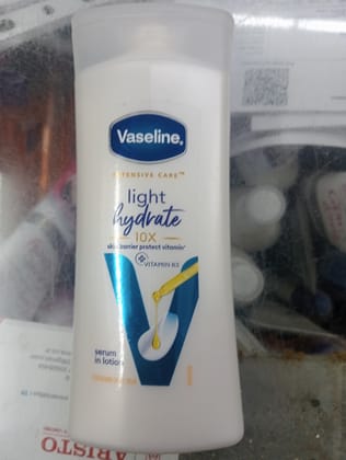 Vaseline, Light Hydrate 10x Skin barrier protect vitamin 