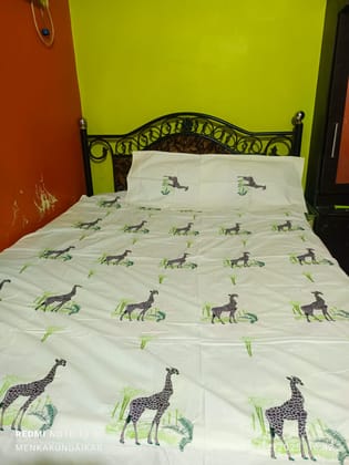 Machine embroidery bedsheets