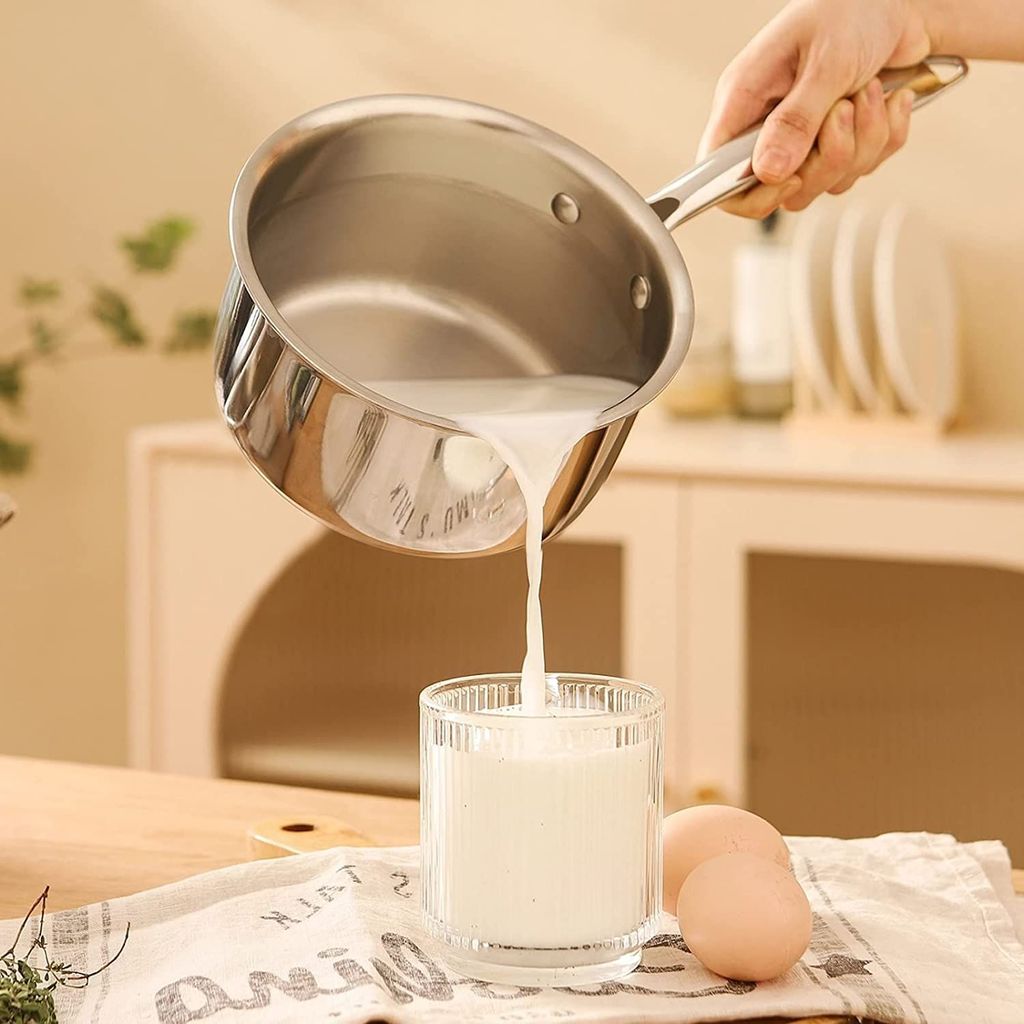 Femora Tri-Ply Sauce Pan, Induction & Gas Friendly Long Lasting, Naturally Non-Stick, 18 CM, 2.2 Liters, Silver