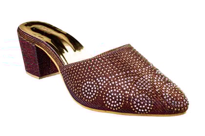 Trendz Ladies Maroon Chappal-Maroon / 4