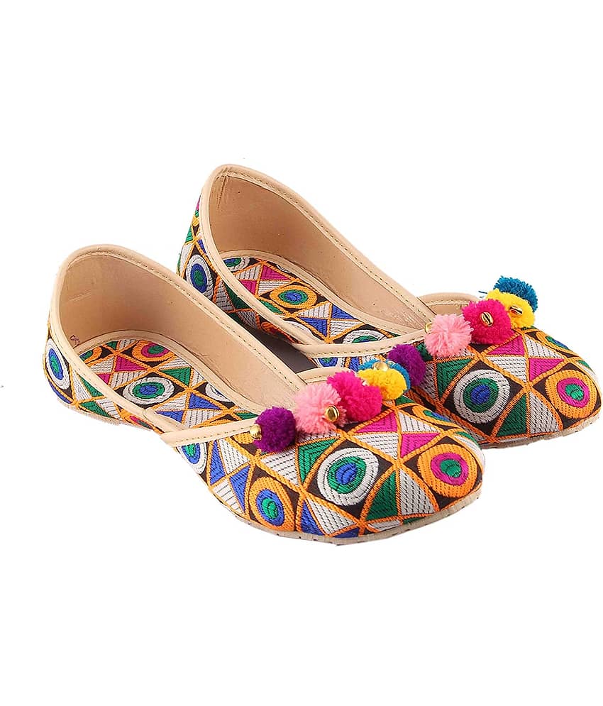 Anjaneya Creations Multi Color Ethnic Footwear
