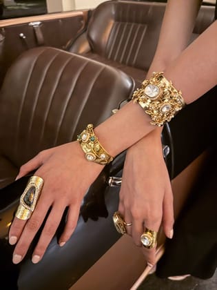 Samaira Gold Crystal Circular SP Ring