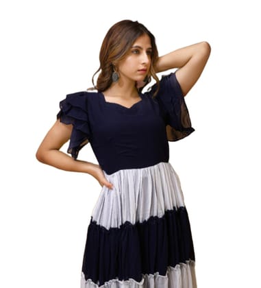 Women's Georgette Solid Half Sleeve Gown Size L (Blue-White)