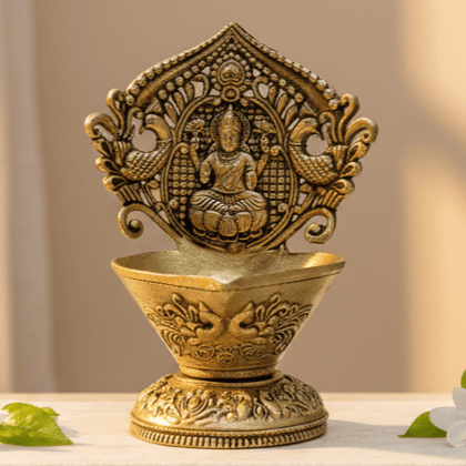 Shree Lakshmi Deepak, Laxmi Diya, Brass, Handcrafted, Antique Finish, 4.2 Inch Height, Oil Lamp Home Temple, Decor, Pooja Ritual and Gifting