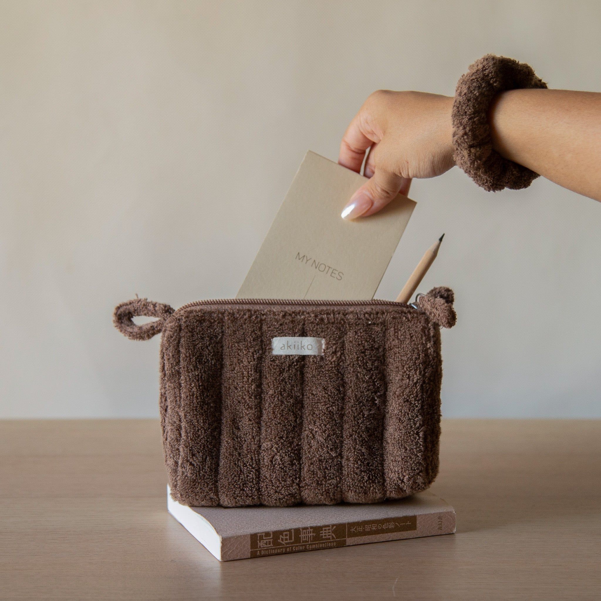 Cloud Triangle Pouches-Small / Espresso
