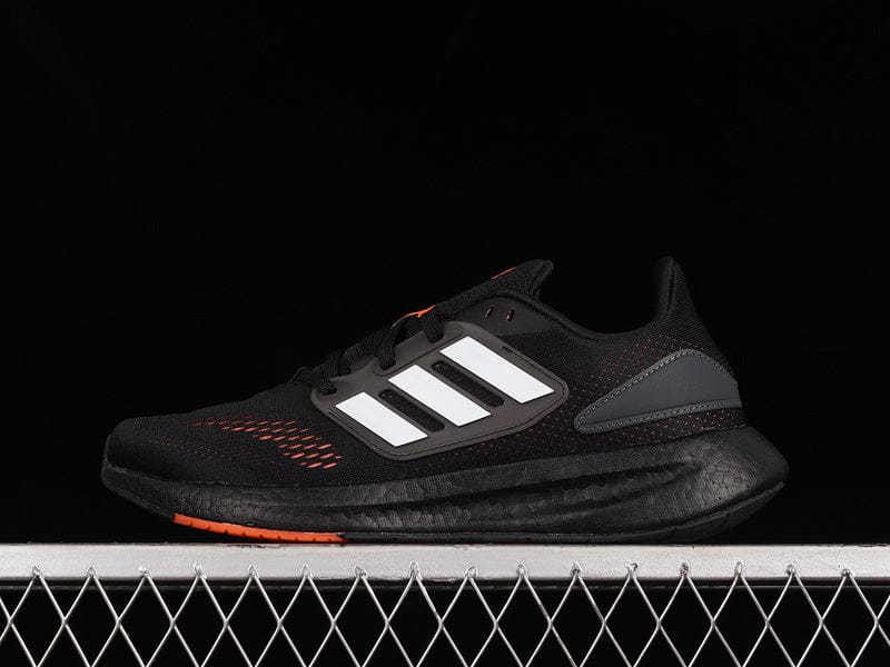 adidasMens Pureboost 22 - Black/orange-Euro 41