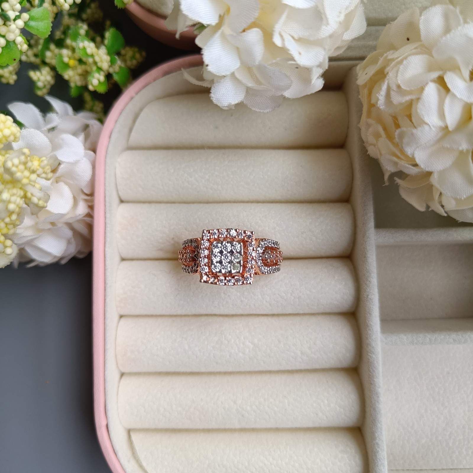 VS Sterling Silver Cocktail Ring 076-9