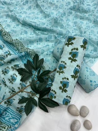 Cotton Suit With Chiffon Dupatta